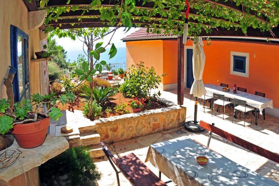 Seaside Secluded Apartments Cove Tvrdni Dolac, Hvar - 4008 Gdinj Kültér fotó